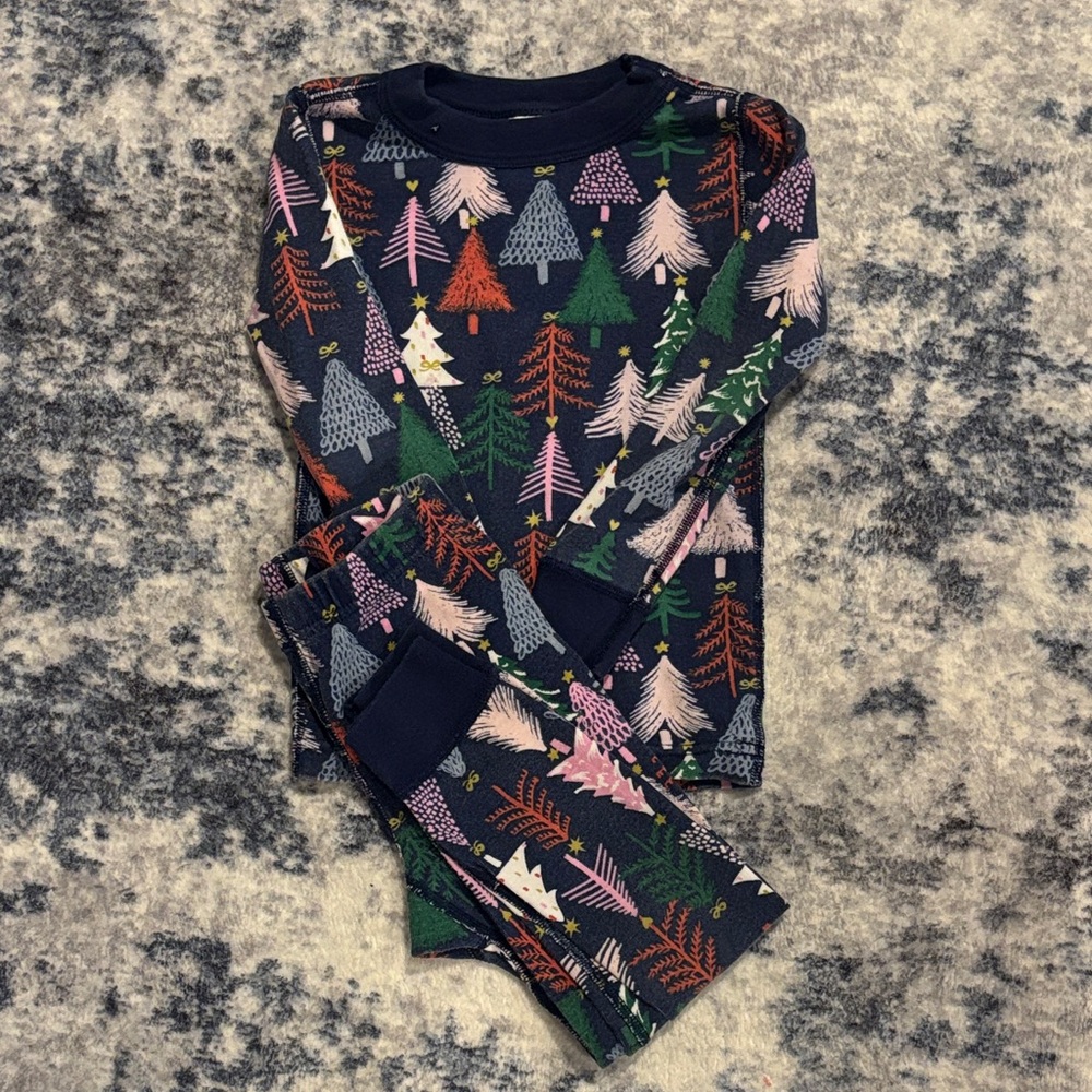 Hanna Andersson Kids Pajama Set - Navy with Multicolor Trees